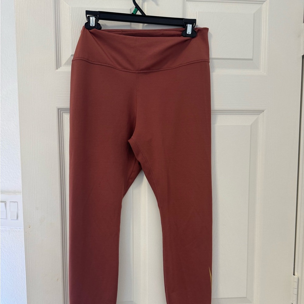 Nike leggings